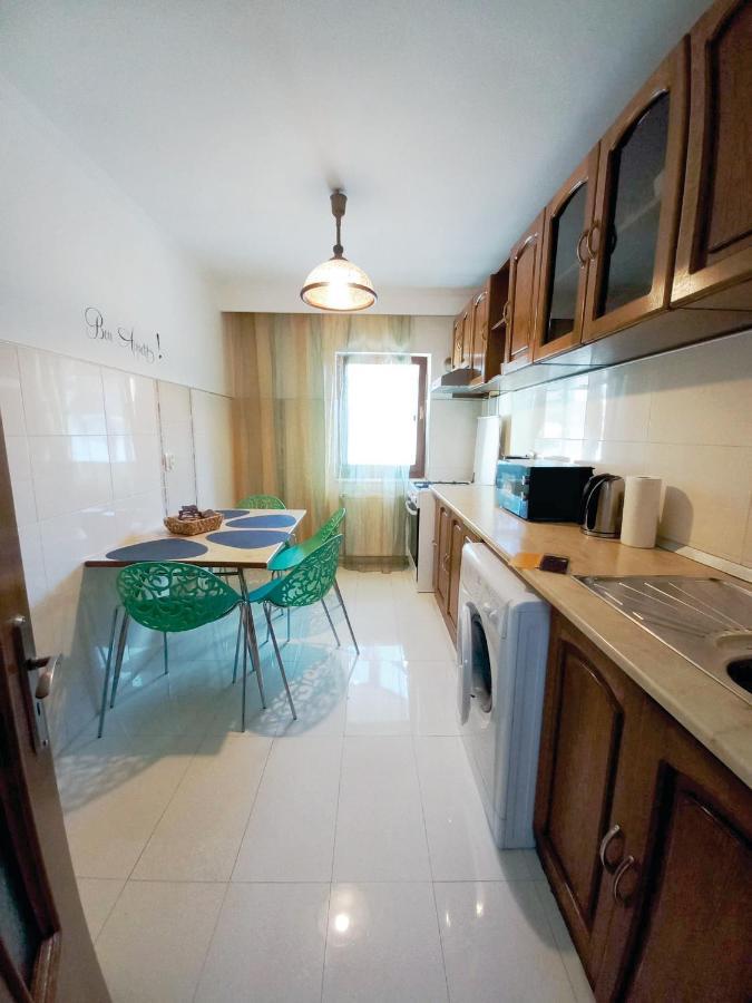 Ferienwohnung Vero Apartament Central Rm Valcea Râmnicu Vâlcea Exterior foto