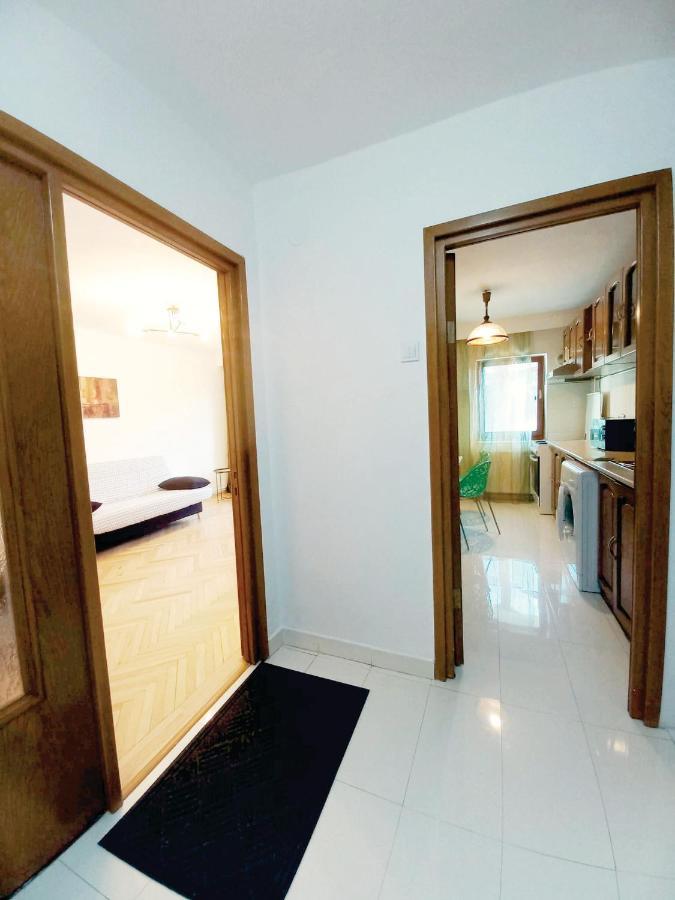 Ferienwohnung Vero Apartament Central Rm Valcea Râmnicu Vâlcea Exterior foto